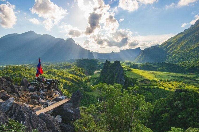 Half-Day Tour in Nam Xay Viewpoint Hike & Blue Lagoon