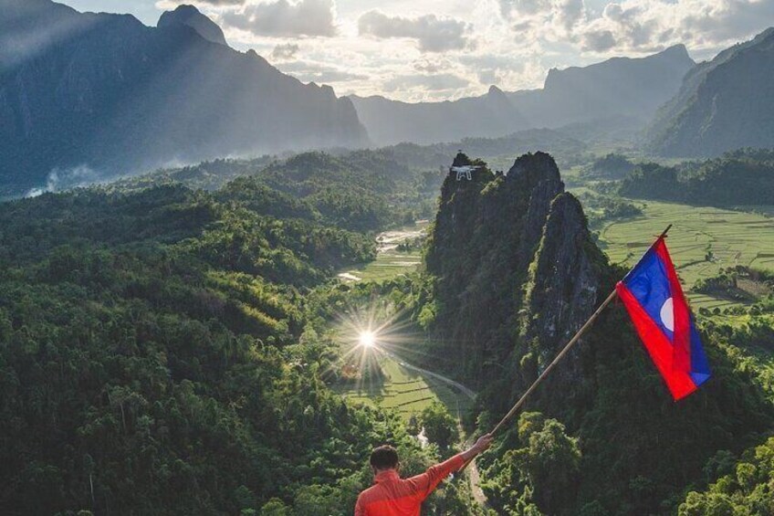 Half-Day Tour in Nam Xay Viewpoint Hike & Blue Lagoon