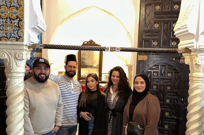6-Hour Private Guided Casbah Tour with Food in Algiers