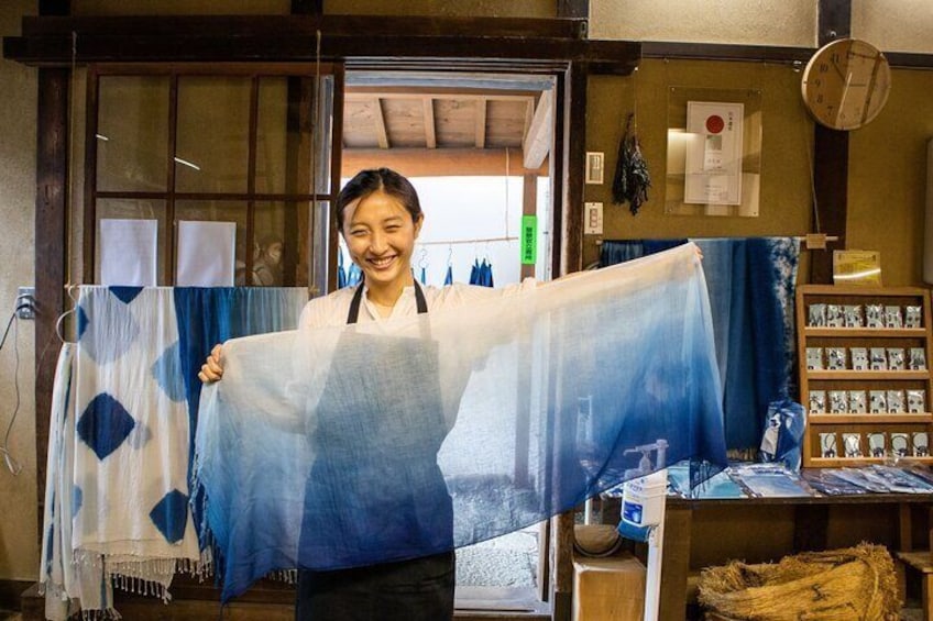 Hands-on experience of indigo dyeing : Scarf / Tokushima, Shikoku