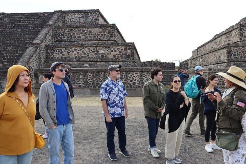 Tour to Teotihuacán from your hotel in Mexico City
