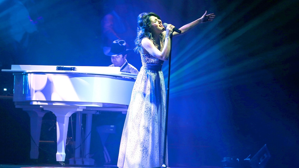 Woman singing in Branson MO