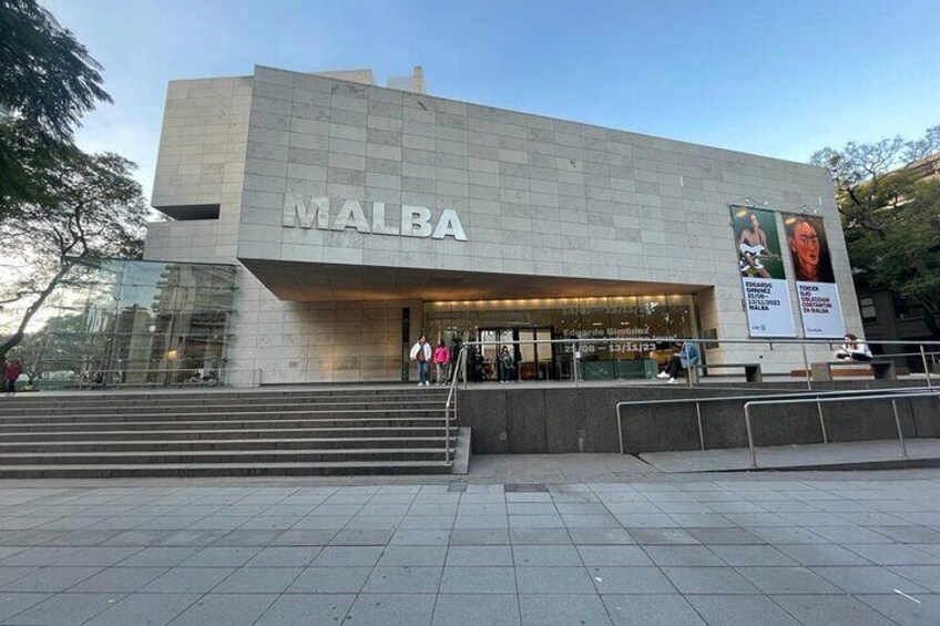 Historical Walking Tour and Top Museums in Buenos Aires