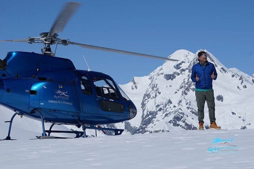 Private Flight: 4 Glaciers with 2 Snow Landings - 60mins