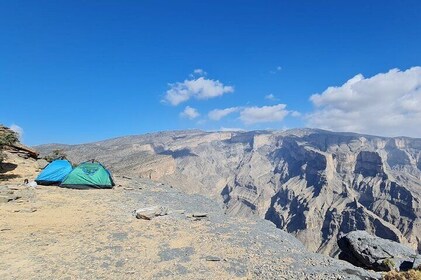 Private 2-Days Jebel Shams Overnight Camping Tours