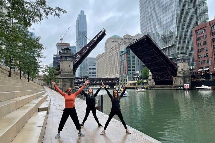 Chicago River Yoga Walk Tour