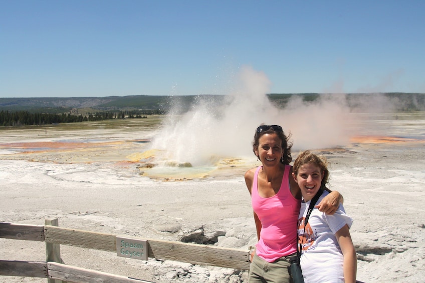 4-Day Wildlife Adventure in Grand Teton & Yellowstone National Parks