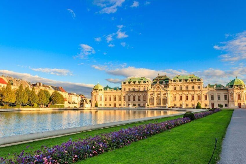 Skip-the-line Upper Belvedere Tickets & Guided Tour Vienna