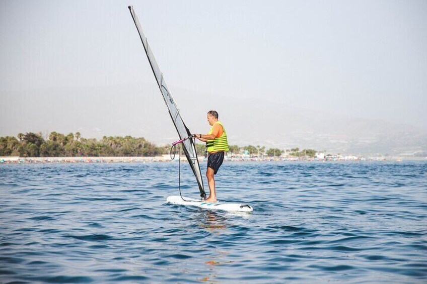 2-Hour Windsurf Course for Beginners or Improvement