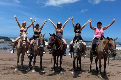 Tours de aventura a caballo en Jacó