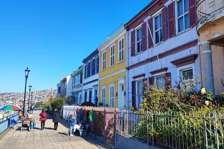 2 Hour Walking Tour in Valparaiso