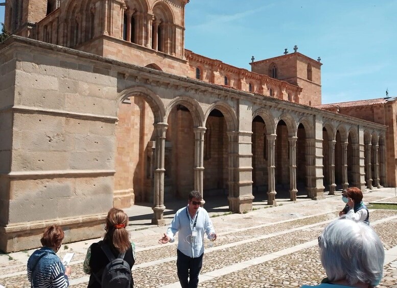 Picture 6 for Activity Ávila: Tour Privado Casco Histórico y Basílica San Vicente