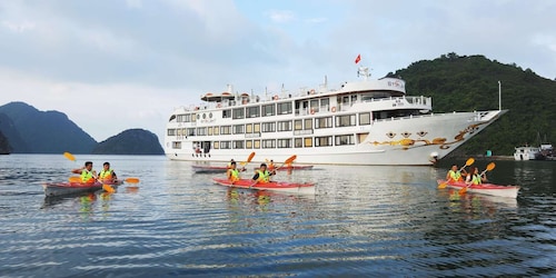 Halong Bay: 2-Day 5-Star Cruise with Kayak