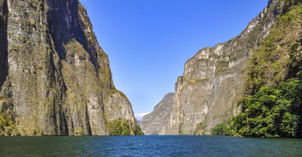 Tuxtla Gutiérrez: Sumidero Canyon & Chiapa de Corzo Guided