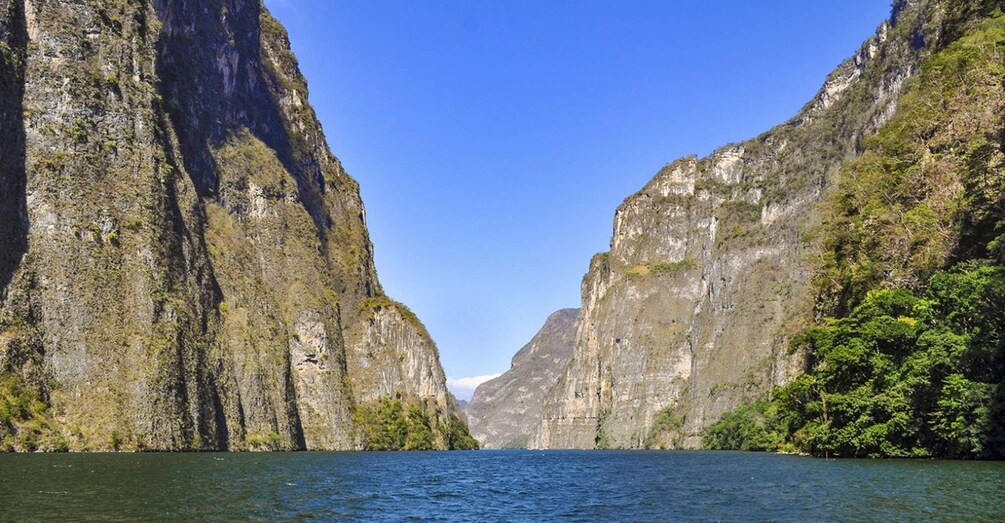 Tuxtla Gutiérrez: Sumidero Canyon & Chiapa de Corzo Tour