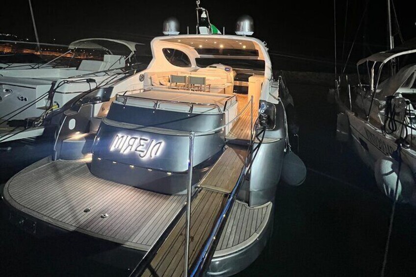 Luxury yacht tour of the Amalfi coast and Capri