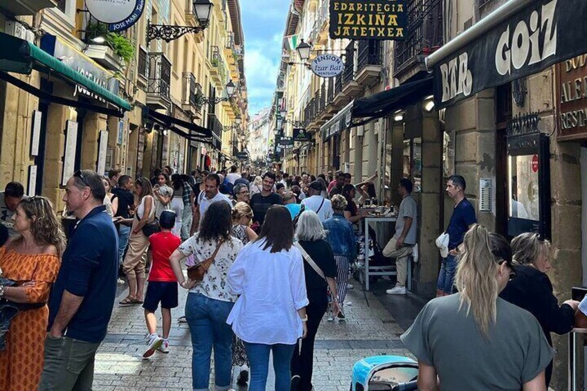 Self Guided Private Audio Tour Sampling San Sebastián s History 