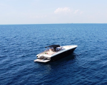 Au départ de Sorrente : Excursion privée en bateau à Capri avec boissons