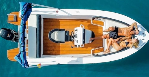 Teneriffa: Hyr en båt utan licens, kör själv