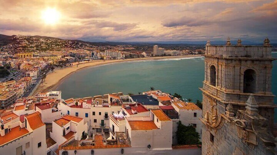 Full-Day Tour in Morella and Peñíscola with Tickets Included