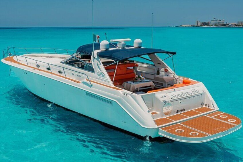 Private Luxury Yacht 55FT Rental in Cancun