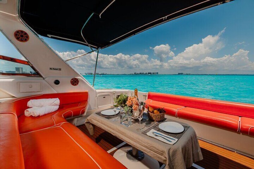 Private Luxury Yacht 55FT Rental in Cancun 