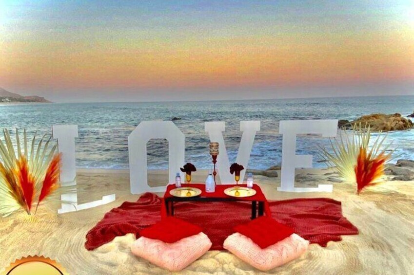 Private 3-Hour Romantic Dinners on the Beach Experience