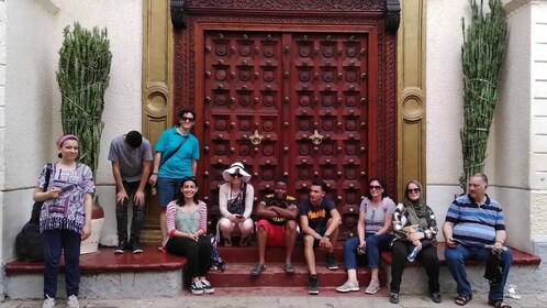 Tur Jalan Kaki Bersejarah Stonetown & Makan Siang Tradisional