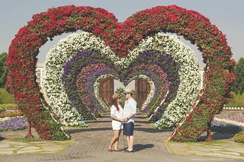 Dubai Miracle Garden & Global Village Tour with Private Transfers