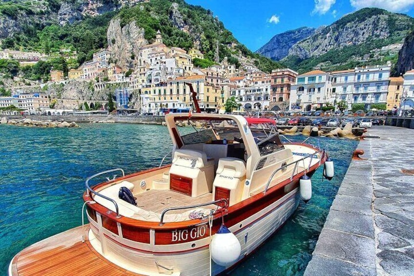  Full Day Boat Tour in Amalfi and Positano 