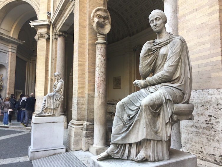 Small-Group Stories of the Vatican Tour with Skip-the-Line