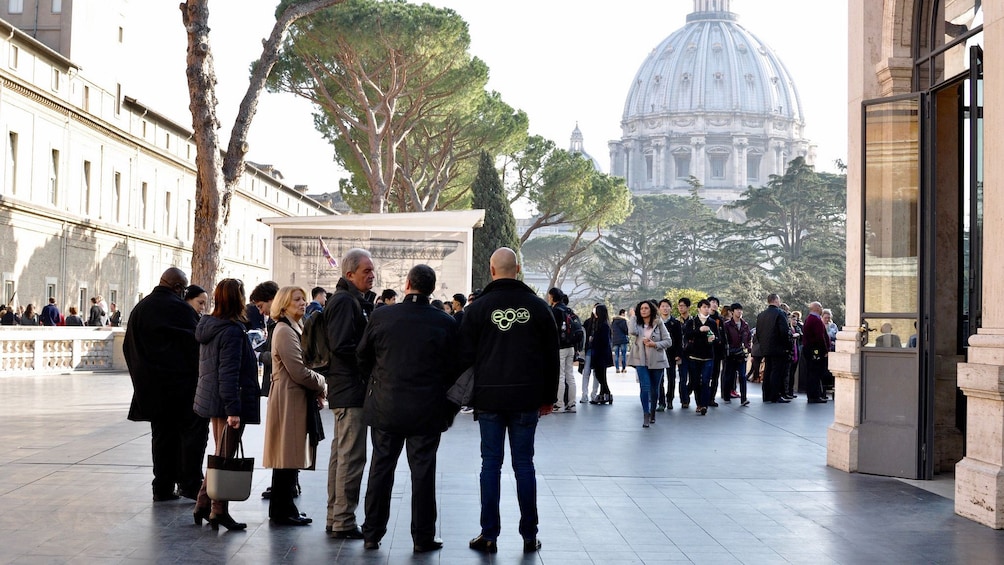 Tour group outside the Vatican