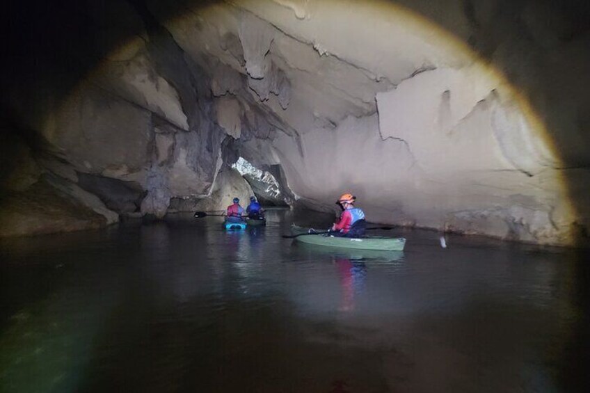 6-Hour Private 7 Miles Cave Kayaking Experience in Belize