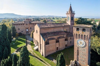 Daily Train SelfTour from Bologna: Fortress and Castle