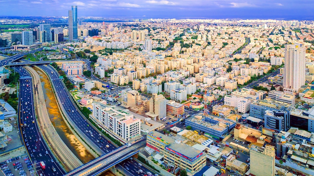Foto 3 von 5 laden Aerial view of Tel Aviv