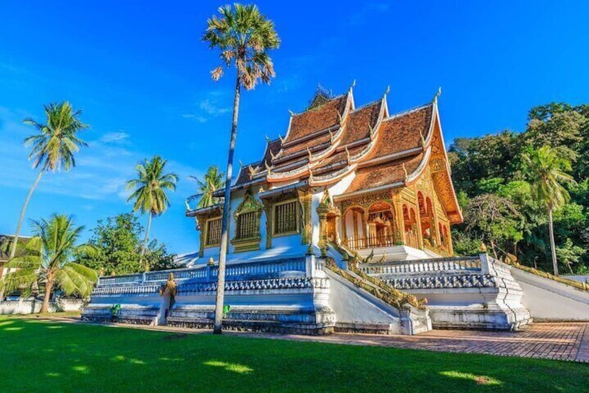 Luang Prabang City Sightseeing Tour by Vintage EV