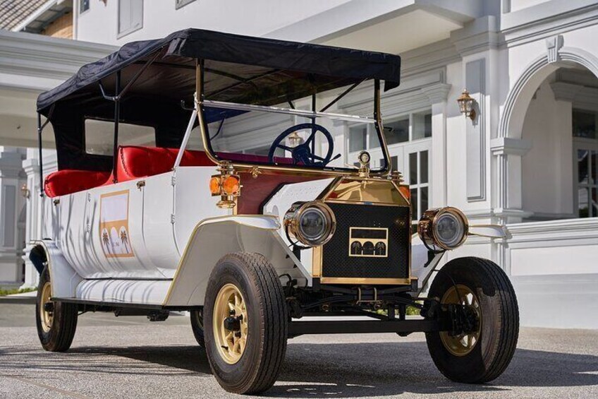 Luang Prabang City Sightseeing Tour by Vintage EV