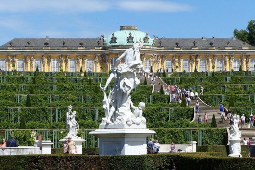 Berlin and Potsdam full day Tour by Private Car 