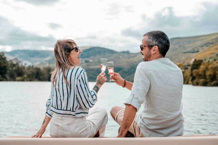 Pinhão: Private Solar Boat Tour - Wine Tasting Included