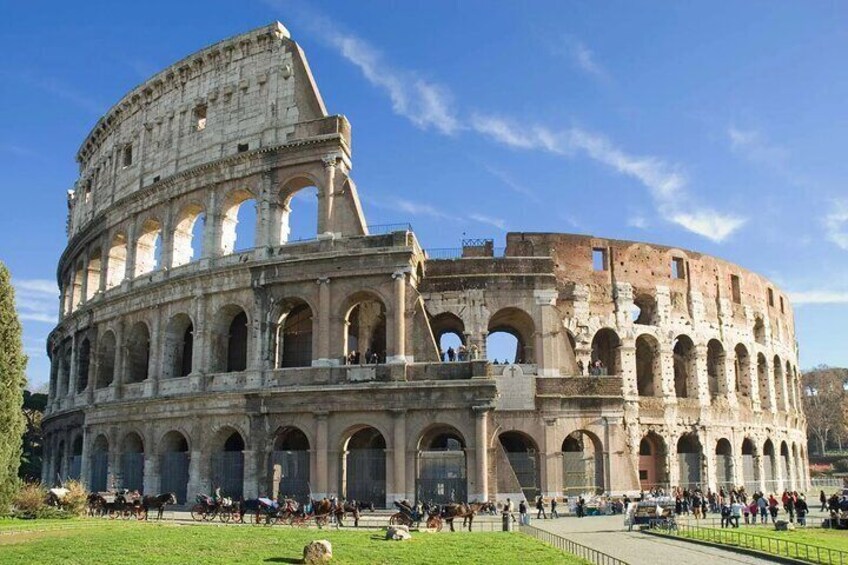 Colosseum Fast Track Entry Ticket with Forum and Palatine