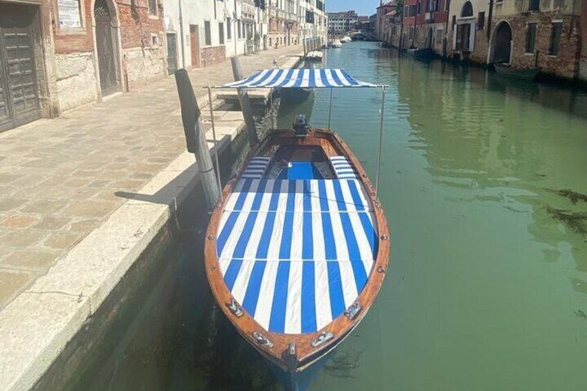 Private boat tour to the islands of Venice