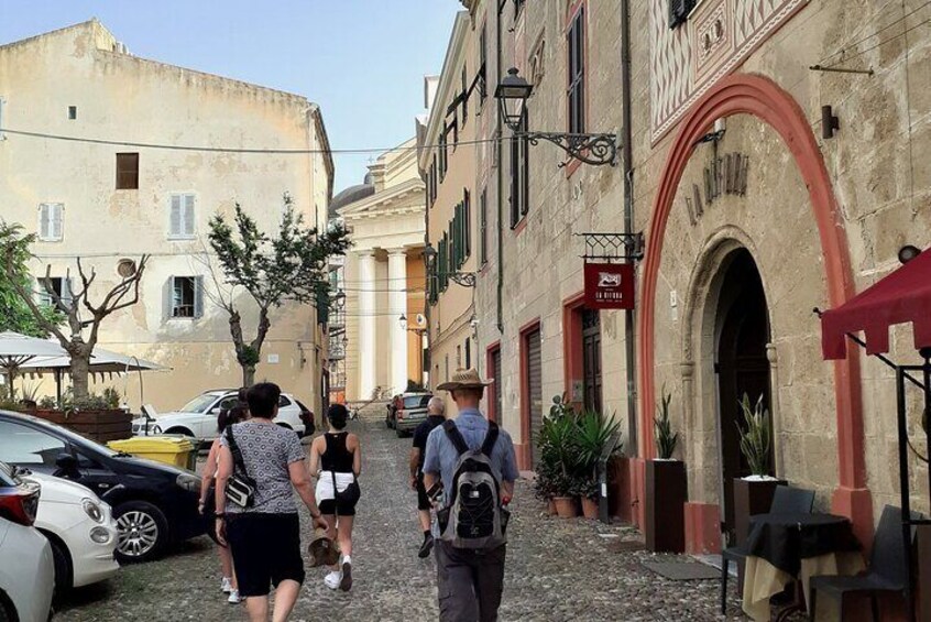 2-Hour Walking Tour in Alghero Historic Center with A Local Guide