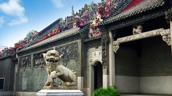 Private Full-Day Tour of Guangzhou Highlights with Dim Sum Lunch