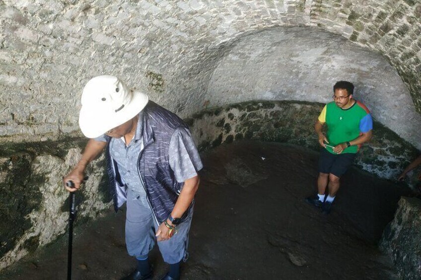 Immersive Ghana Slave History Day Tour in Cape Coast & Elmina