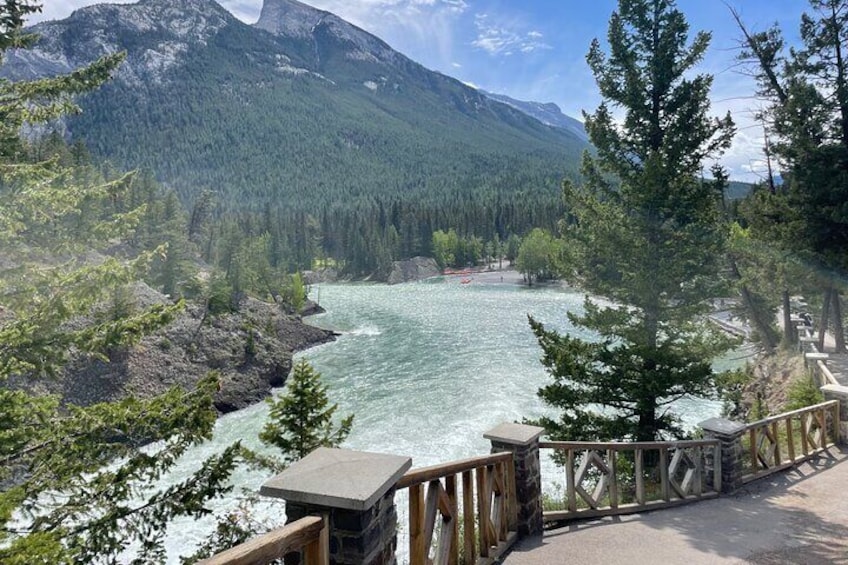 Explore Banff’s Wonders: Lake Louise, Johnston Canyon, and Beyond