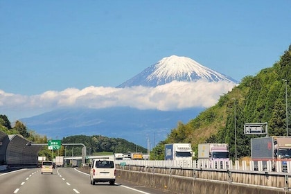 Private Mount Fuji tour from Narita airport /Haneda airport/Tokyo