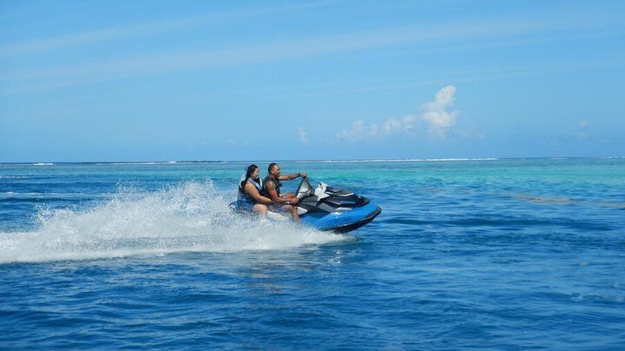 Jet-Ski Découverte 1H00 Jet Ski excursion to Moorea