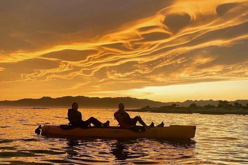 Sunset Kayak tour in Kaikoura