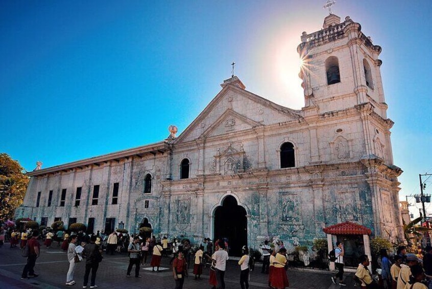 Cebu Day Tour with Pick-up, Drop-off and Lunch (private)