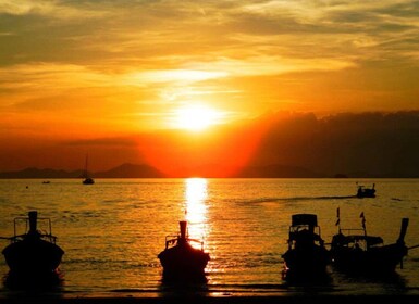 Krabi: Hong Island Sunset and BBQ Dinner Tour